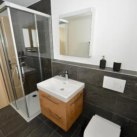 Alpen-park Dachwohnung West Apartment *