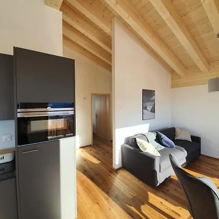 Apartment Alpen-park Dachwohnung West *